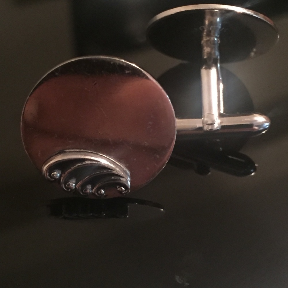 Silver Art Deco Round Cufflinks -Silver , Black